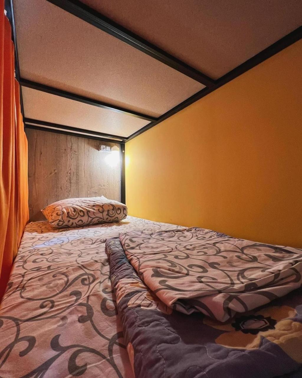 Рой Hostel Almati Kültér fotó