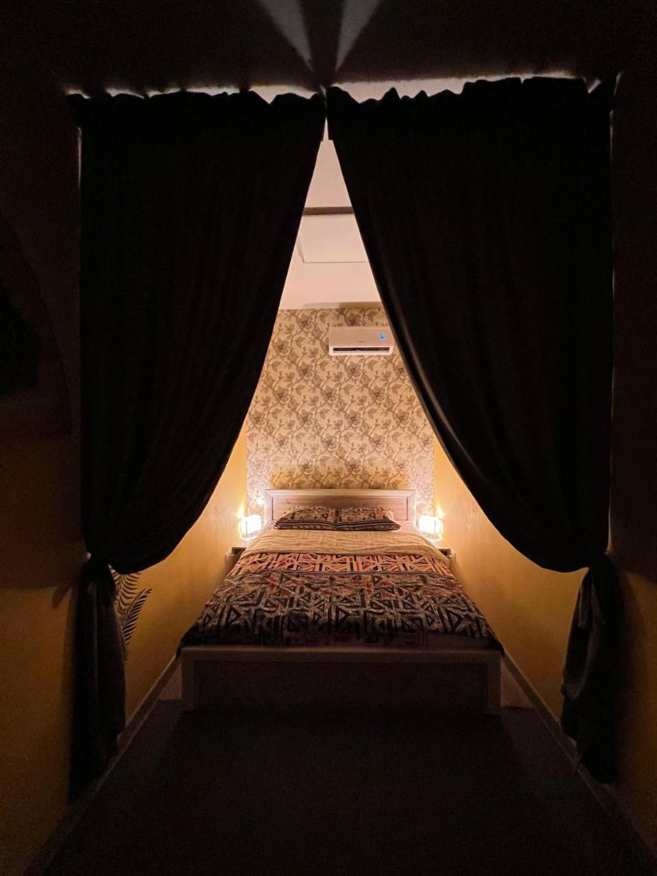 Рой Hostel Almati Kültér fotó