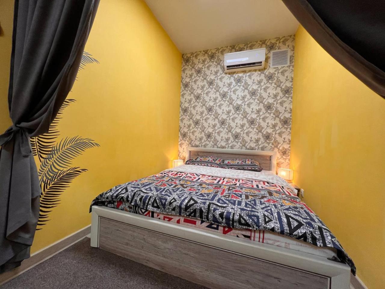 Рой Hostel Almati Kültér fotó